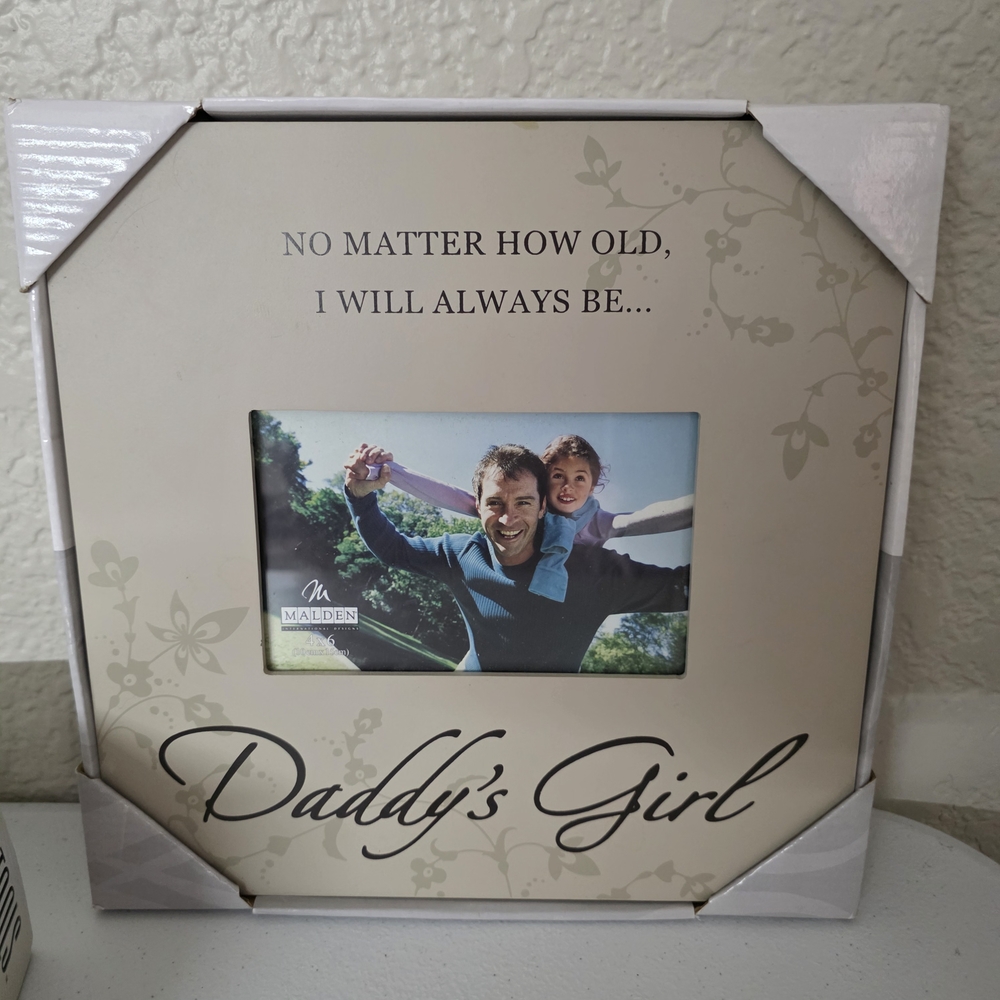Malden Cream Picture Frame with Sentimental Accents